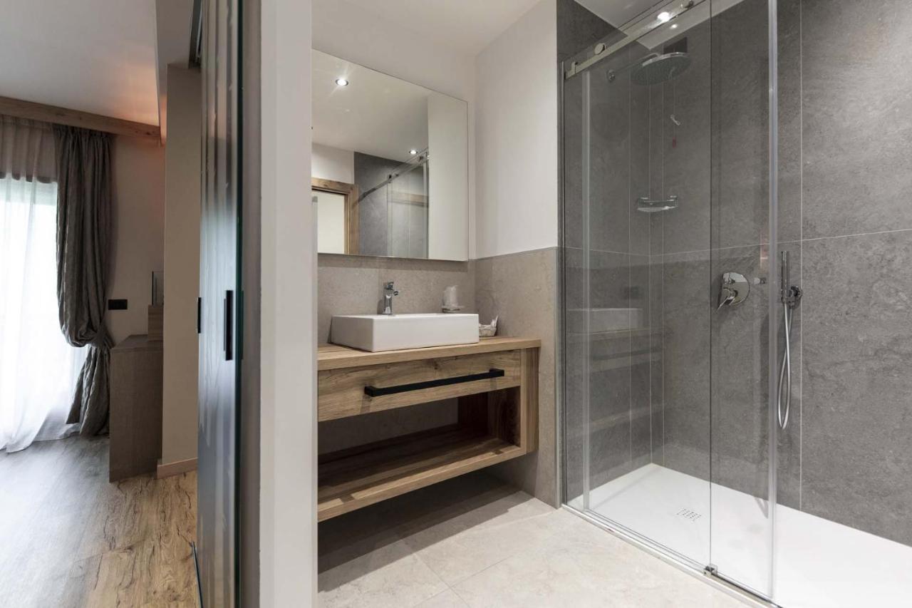 Ariston Lake View Hotel Molveno Bagian luar foto