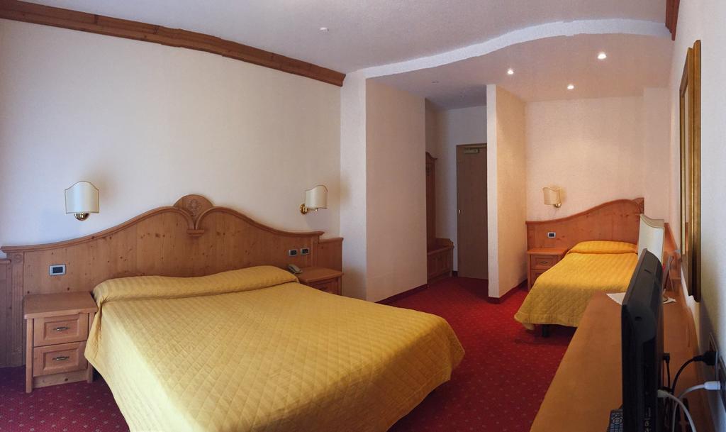 Ariston Lake View Hotel Molveno Bagian luar foto