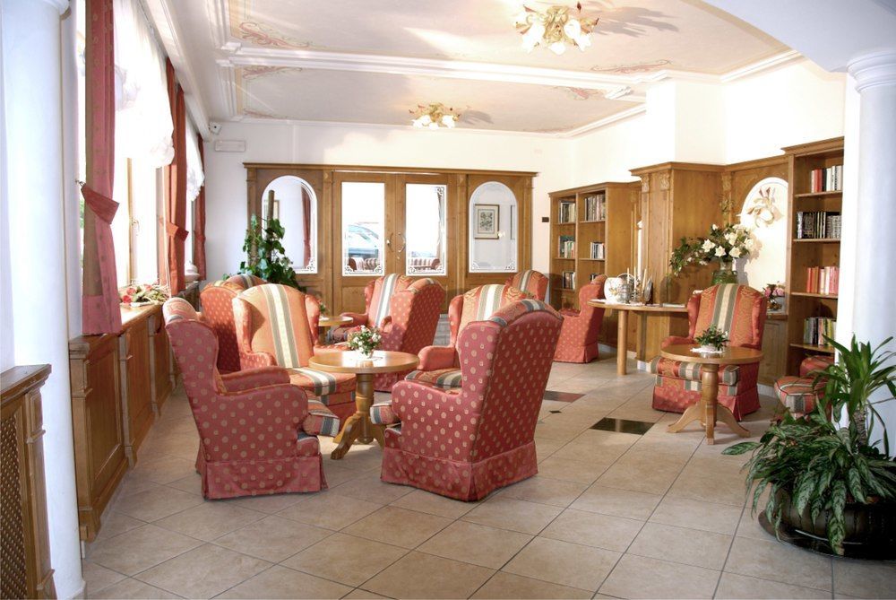 Ariston Lake View Hotel Molveno Bagian luar foto